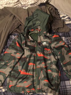 Nike windbreaker