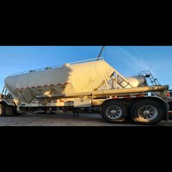 Pneumatic Trailer FRAC SAND TANK
