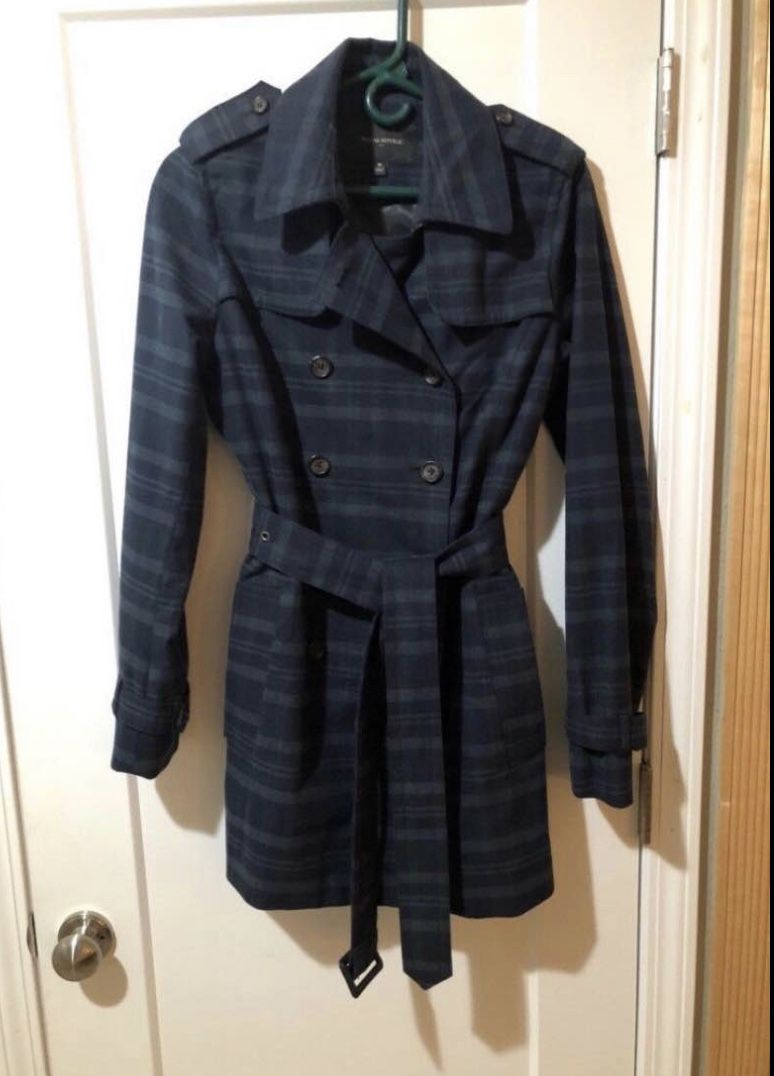 Banana Republic Navy & Green Plaid Trench Coat NWOT Size M