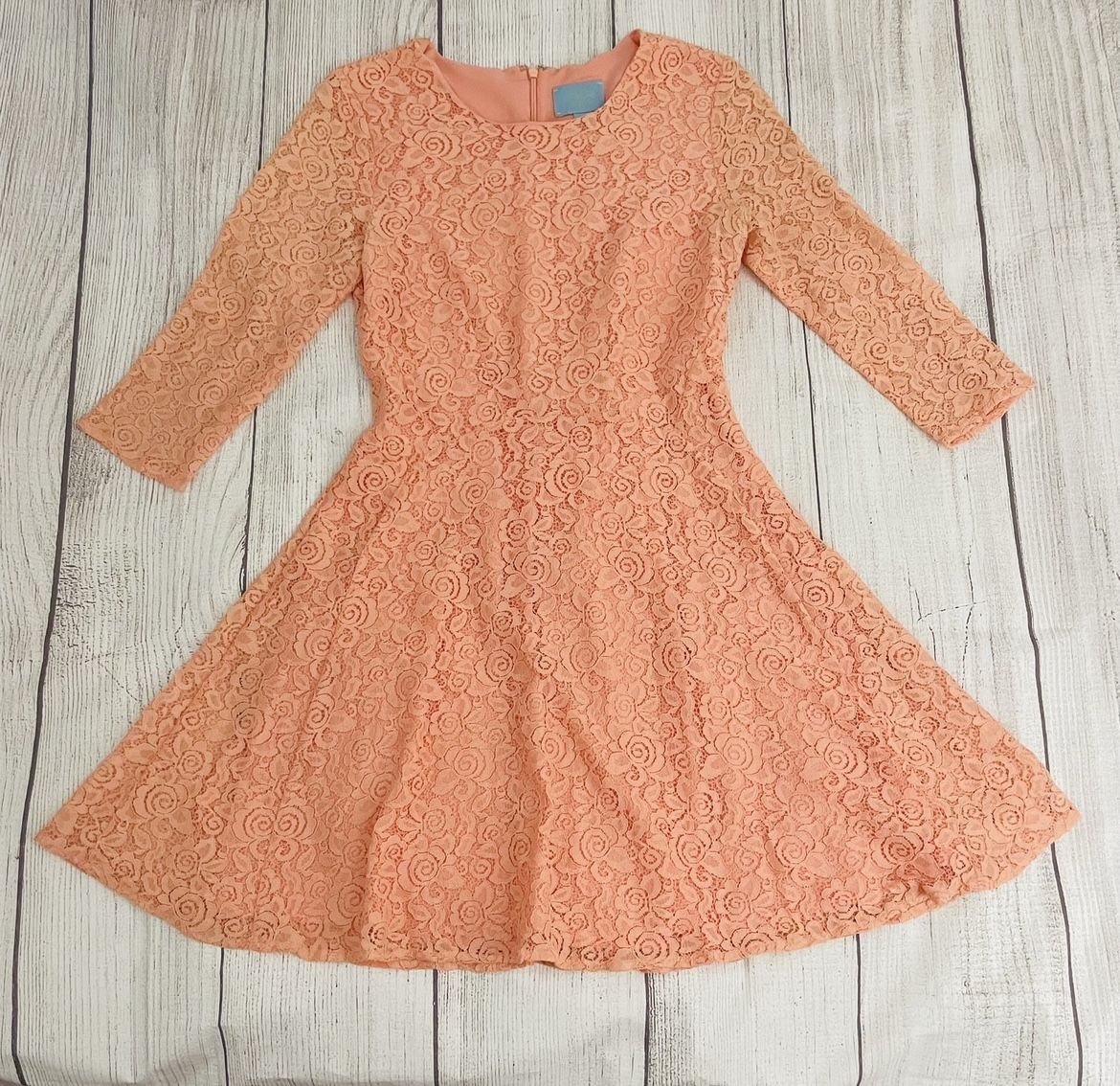 CeCe by CYNTHIA STEFFE Women's Coral Peach Lace Dress 3/4 length sleeve Size 6