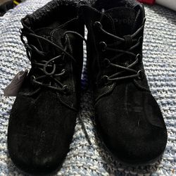 Snow Boots Size Women’s 11