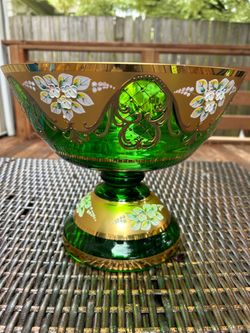 Green & Gold Crystal Vase with Flowers