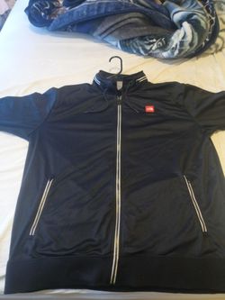 North Face Zip Up Windbreaker With The Hitting Hood