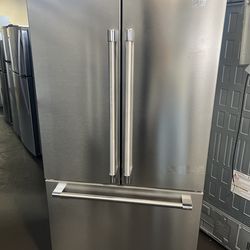 OPEN BOX BEKO COUNTER DEPTH FRENCH STYLE REFRIGERATOR
