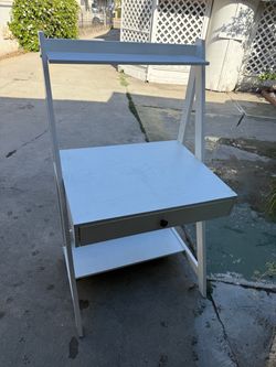 Free desk