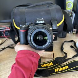 NIKON D3100