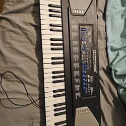 Techno Beat Electronic Keyboard 