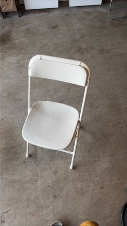 Used white party chairs