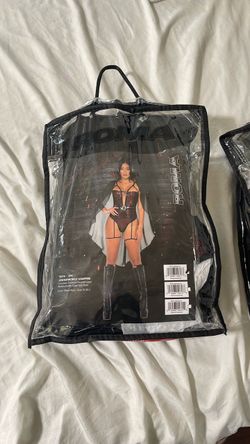 Vampire costumes 🧛‍♀️