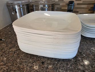 Corelle dinner plates 10.5"