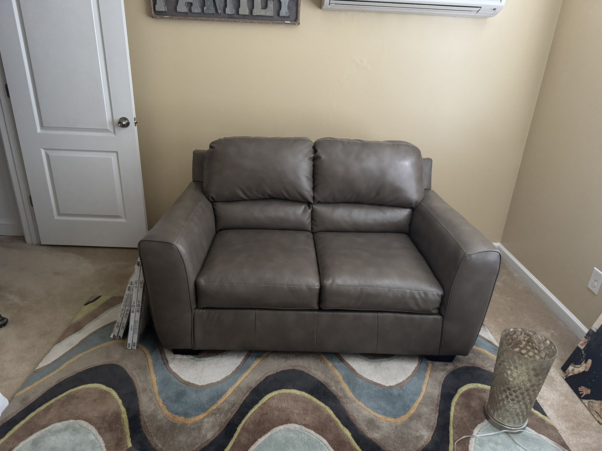 Leather Loveseat & Chair