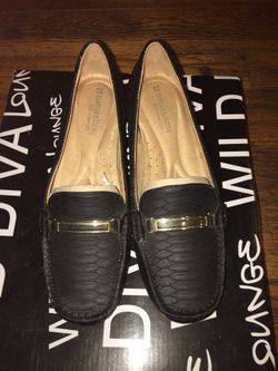 Naturalizer black leather casual shoe