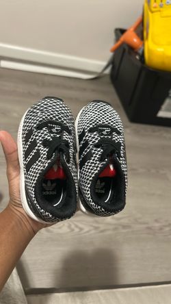 black adidas size 5c