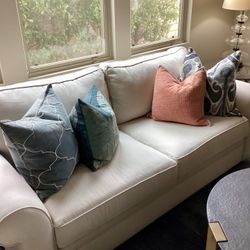 Pottery Barn Comfort Roll Arm Sofa 