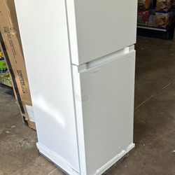 SEASONS 4.5 CUBIC FEET WHITE COMPACT REFRIGERATOR 
