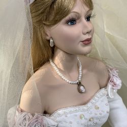 Wedding Doll That looks Like Taylor Swift