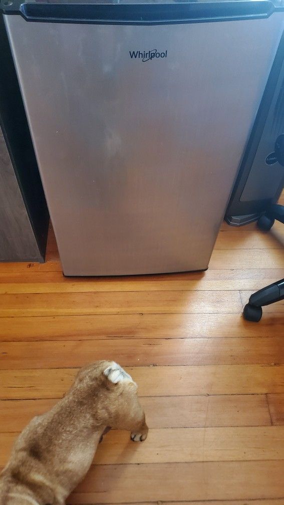 Whirlpool 3.5 Cu Ft Refrigerator