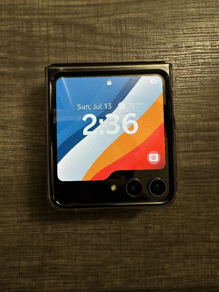Samsung Z Flip 5 (Unlocked)