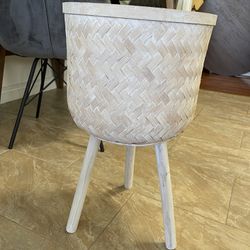 $18 OBO • Wood + Bamboo Plant Stand / Basket