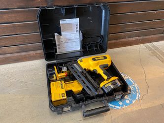 DEWALT Cordless 16 Gauge Angled Finish Nailer Model #DC618
