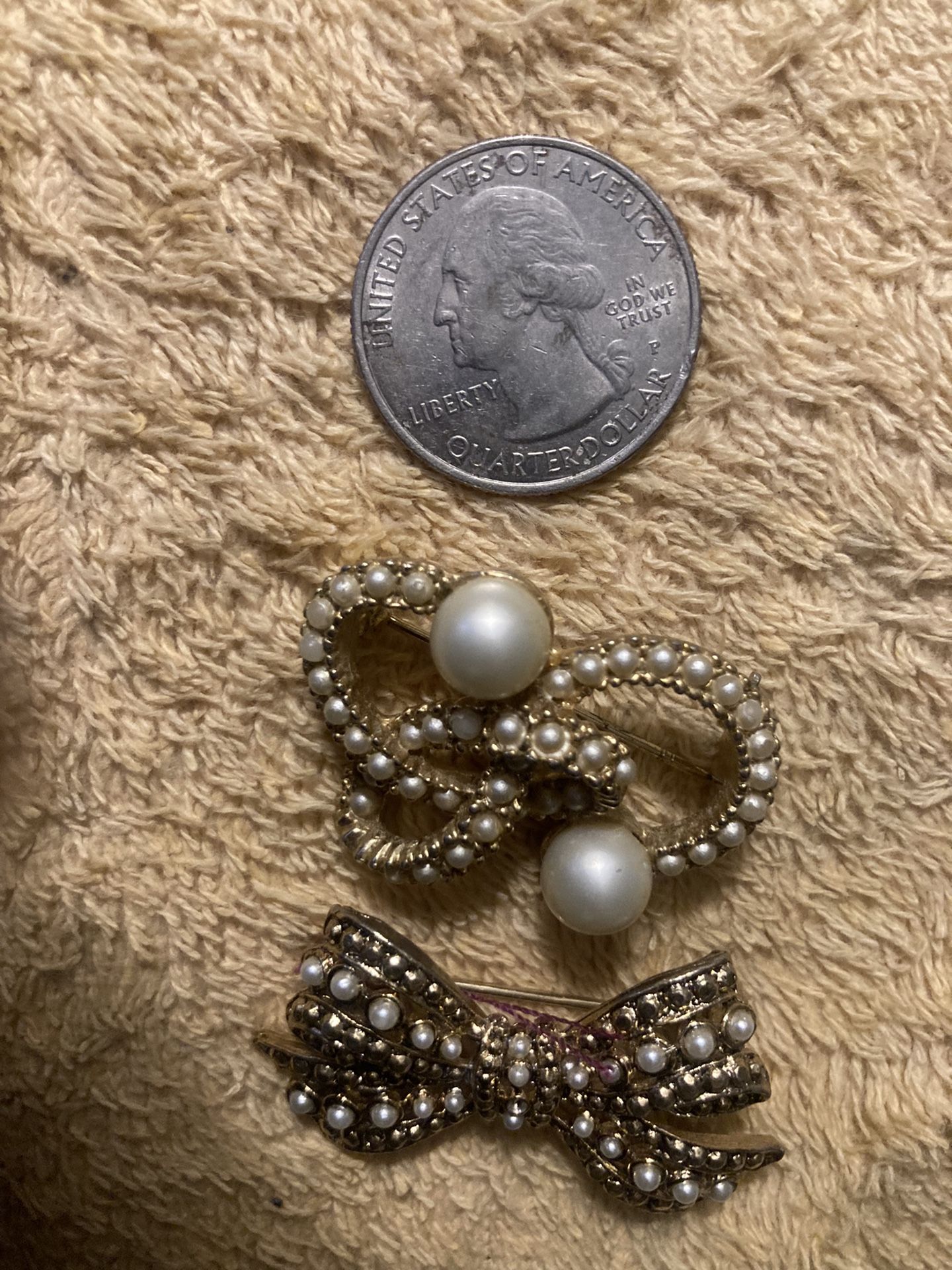 2 Small 1950s Pearl Broaches