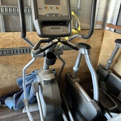 Matrix Ascent Trainer Elliptical 