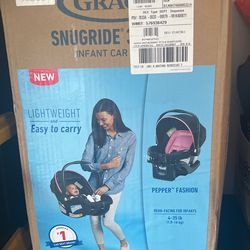 Graco Snug ride 35 Lite Car seat 