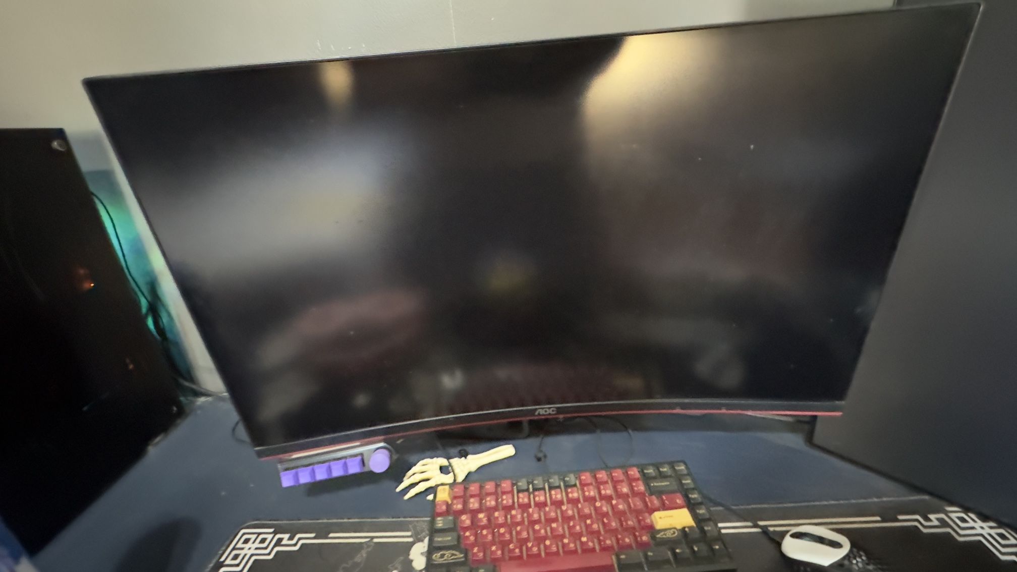 AOC 32” Curved 1440p 144Hz Monitor – Great for Gaming/Movies