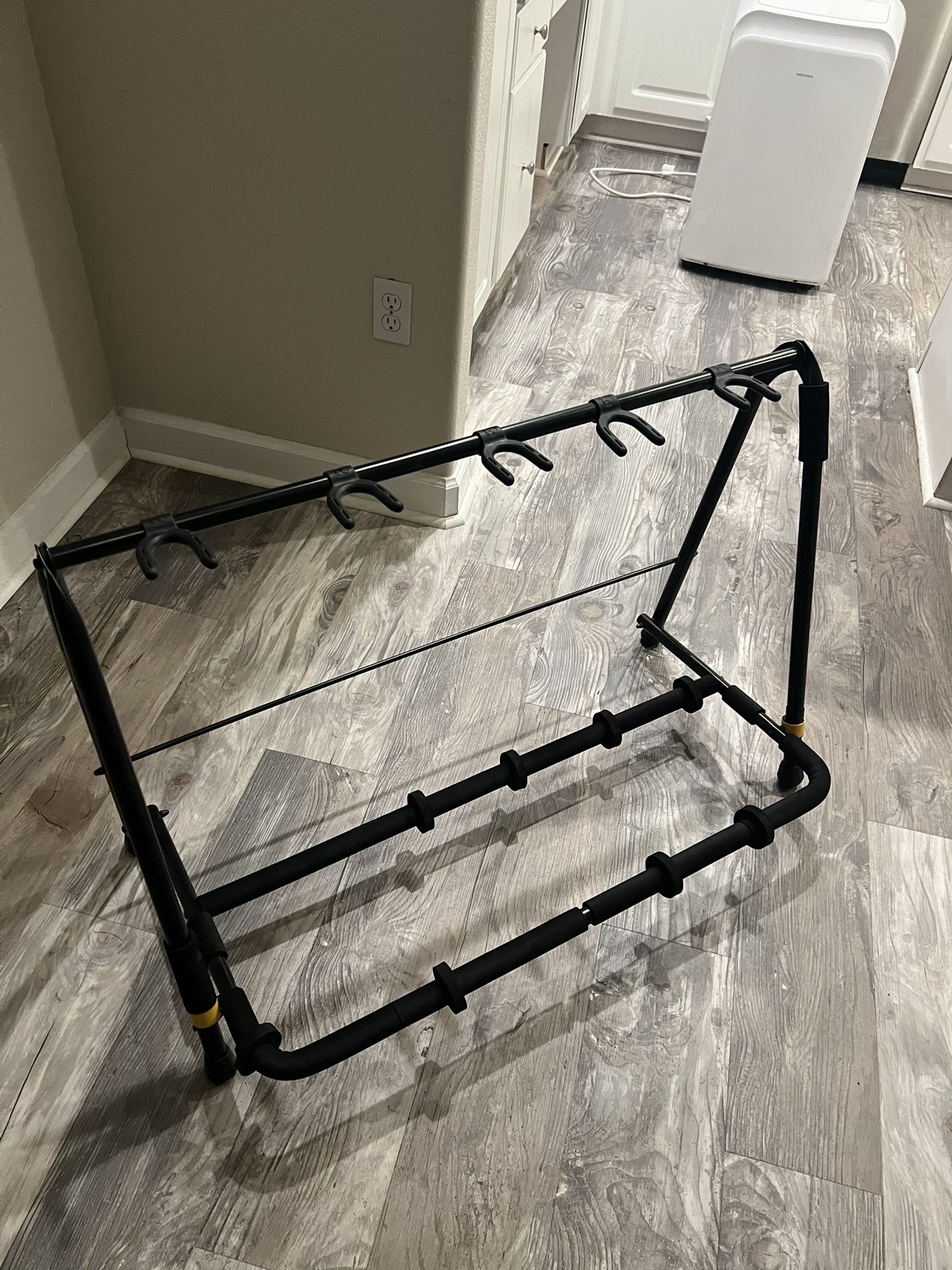 Hercules Guitar Stand