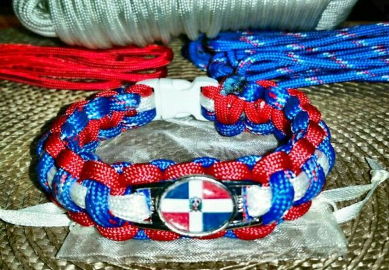 Dominican Republic ( DR ) Paracord Bracelets