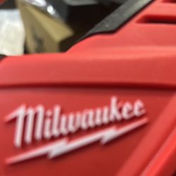 Milwaukee M18 Hammer Drill/Driver One Key