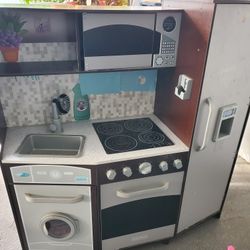 Play Kitchen