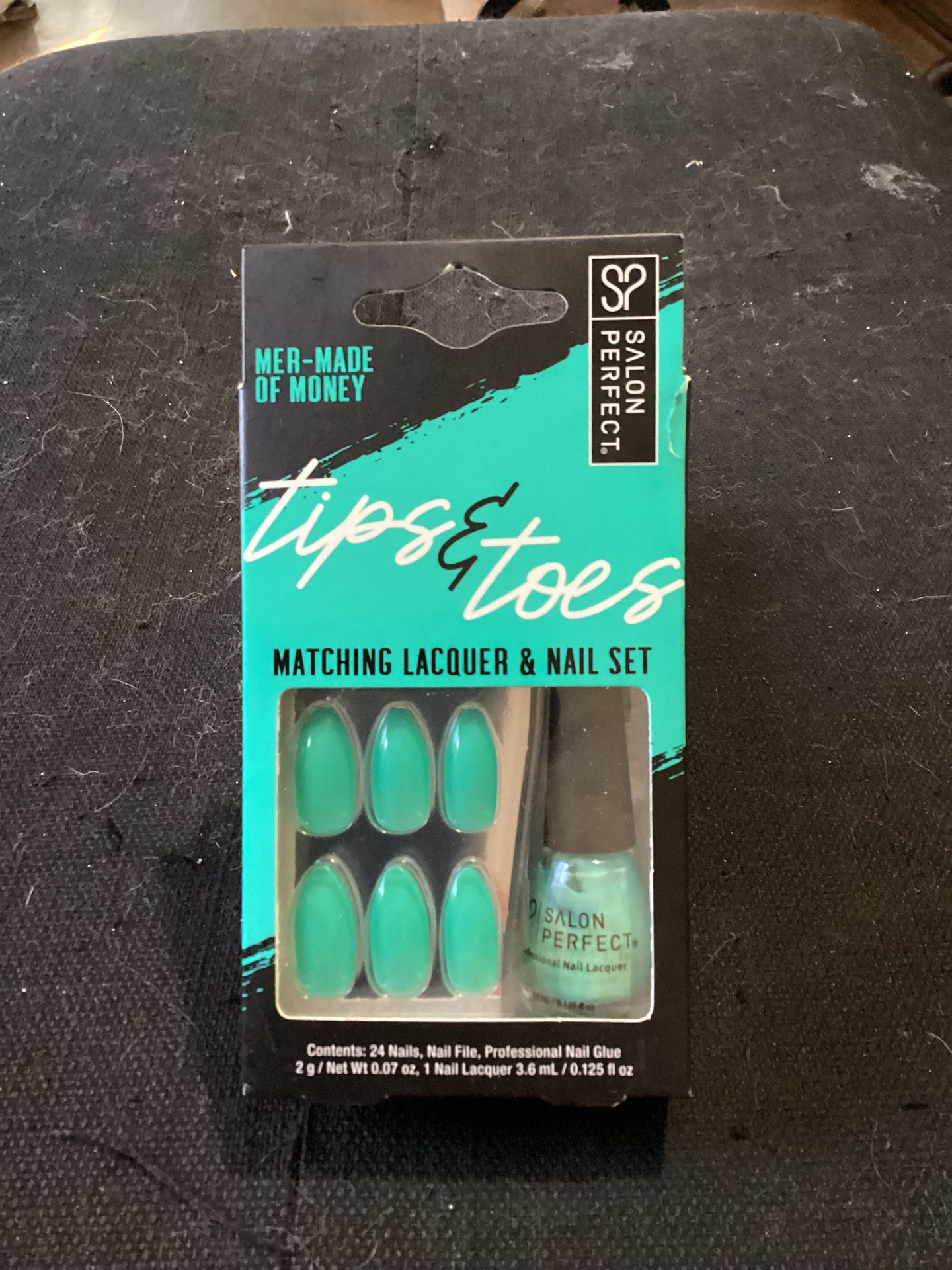 Green MATCHING LACQUER & NAIL SET
