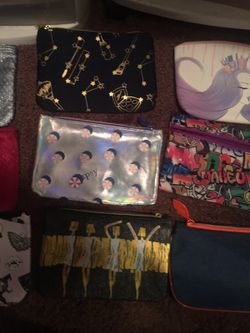 Ipzy make up bag