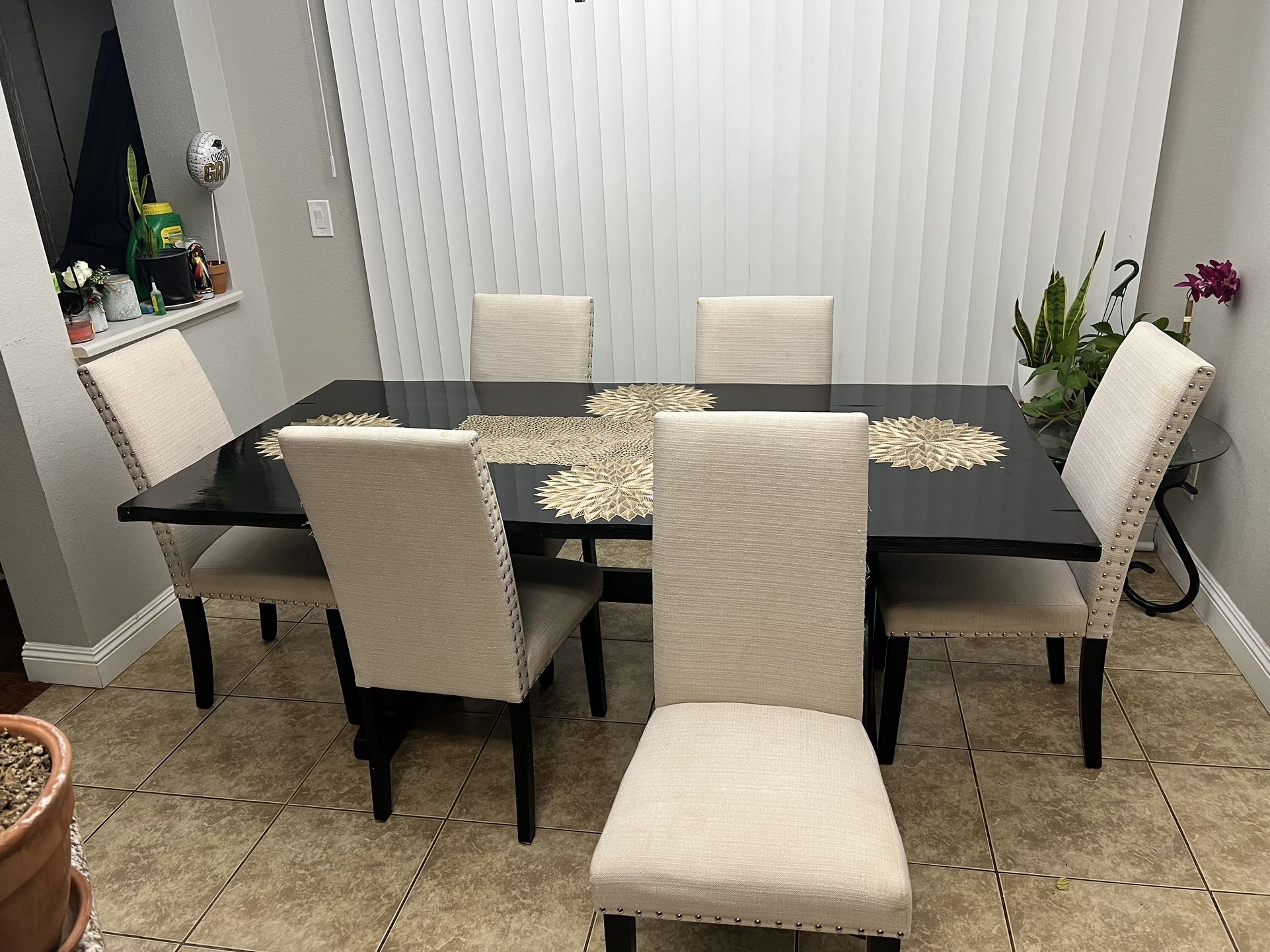 Dining Set 