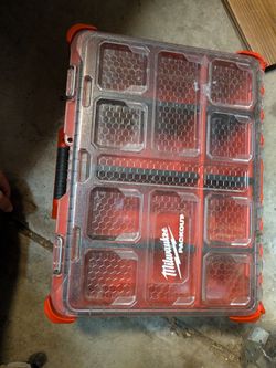 Milwaukee Packout