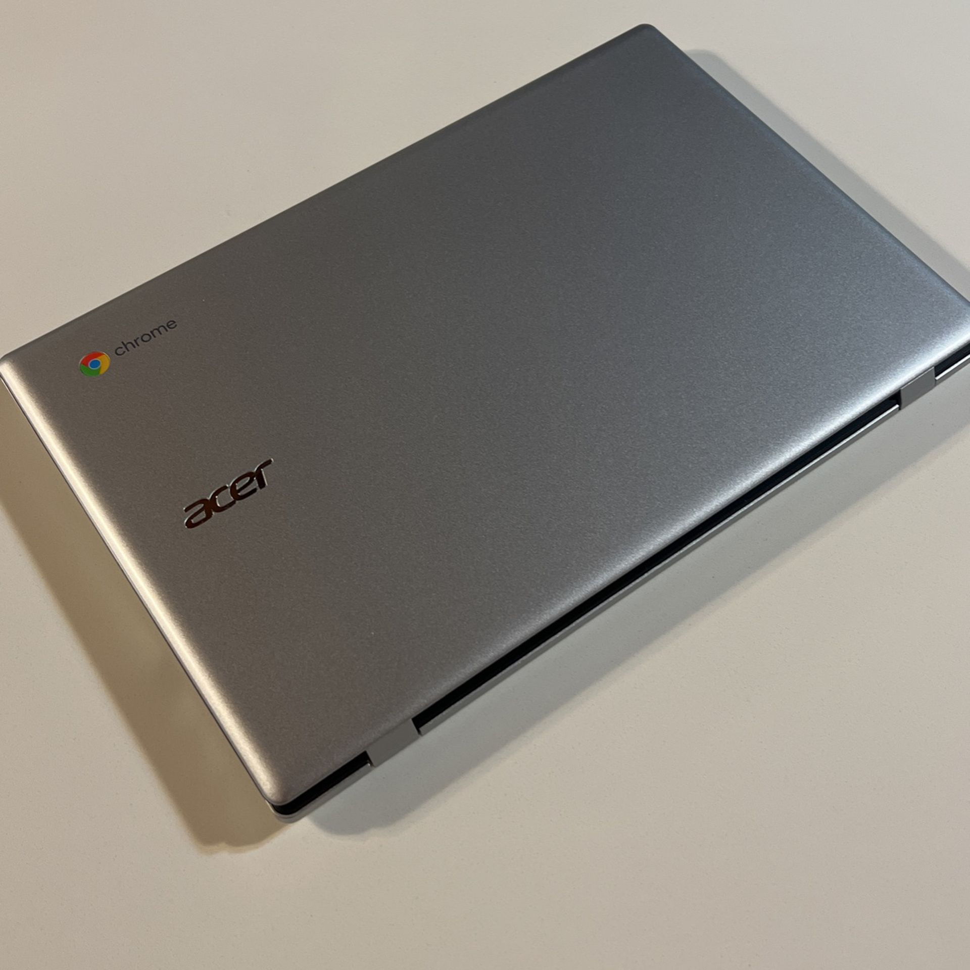 Mini Acer Laptop 