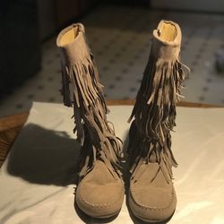 Women’s Fringe Style Boots