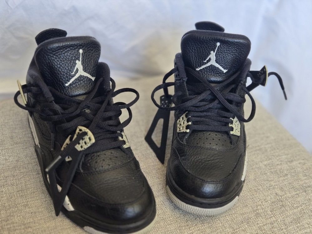 Air Jordan 4 Retro 'Oreo' 