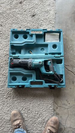 Makita Saw