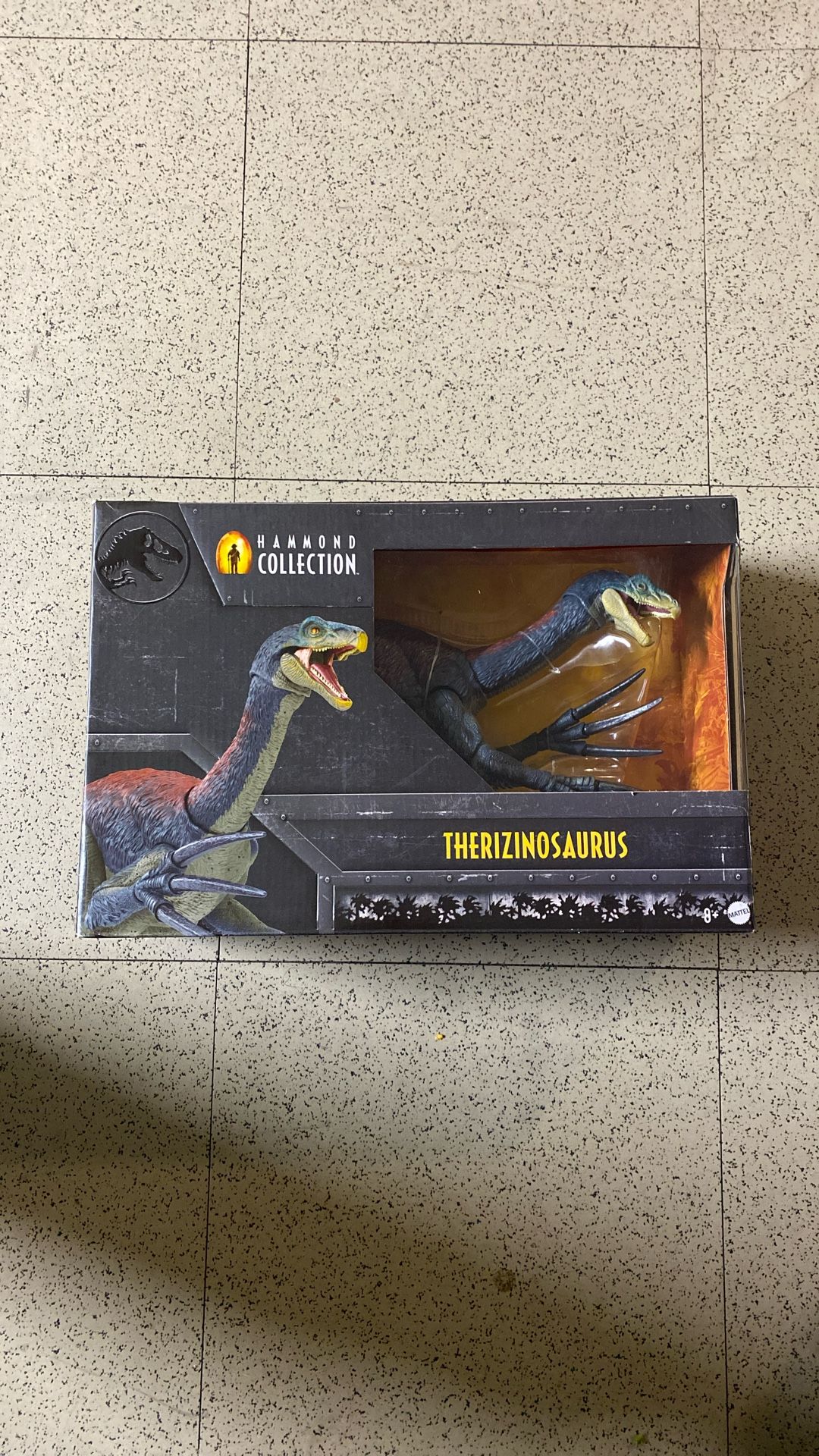 Jurasic World Hammond Collection Therizionosaurus New