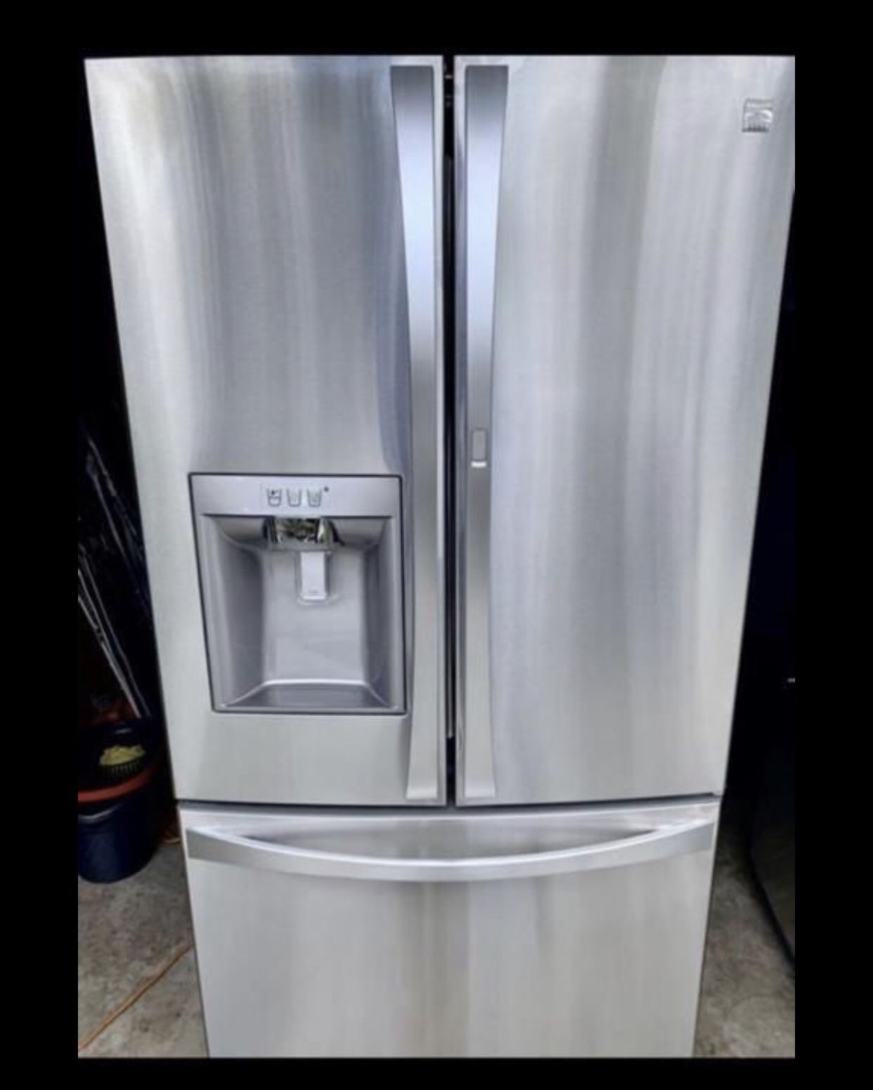 Refrigerator kenmore Elite