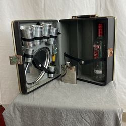 Vintage Retro Travel Bar $50