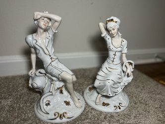 Monti Fiero Porcelain Figurine Pair White and Gold