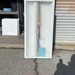 24”x48” Fluorescent Fixture 