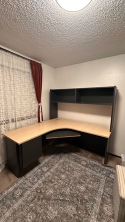 Large L-Shaped Corner Desk with Hutch – $50 OBO