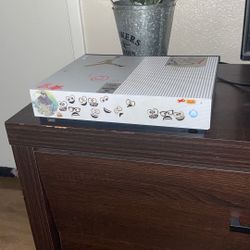 Xbox One S 