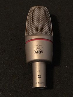 AKG  Microphone