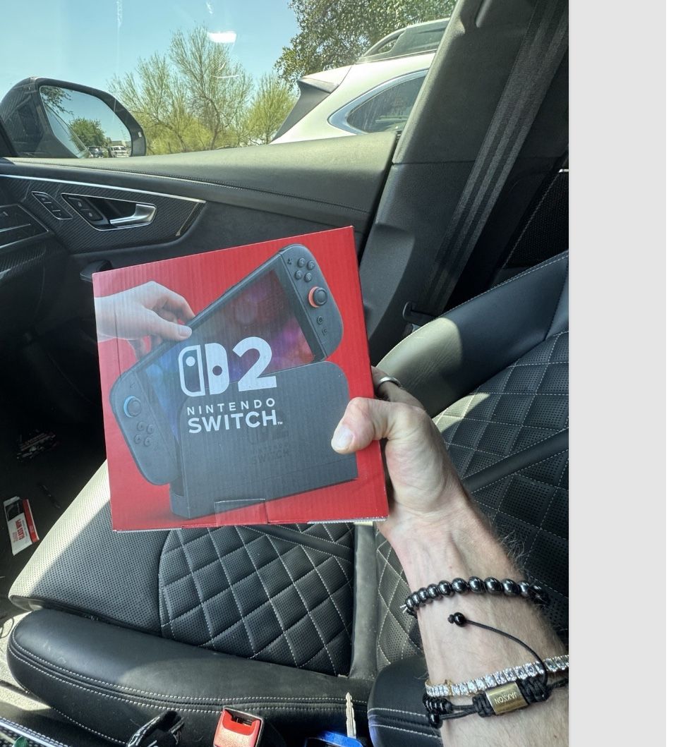 Nintendo switch 2 32GB With Mario Kart And Pro Controller