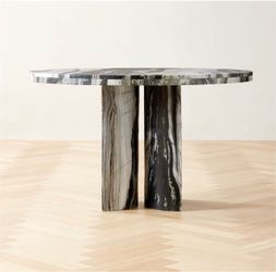 CB2 marble dining table- perfect condition